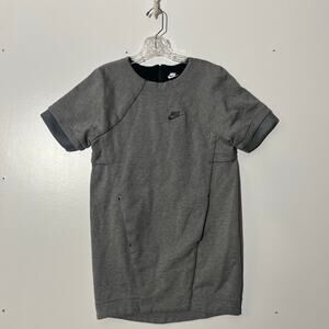 Nike Tech Fleece Women's Gray Short Sleeve Golf Athletic Dress Size Medium